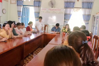 Bỏ phiếu tín nhiệm lại cô hiệu phó Đặng Thị Hường